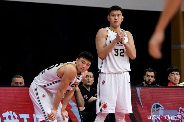 浙江队力克快船,王哲林扛起全队 浙江队力克快船,王哲林扛起全队