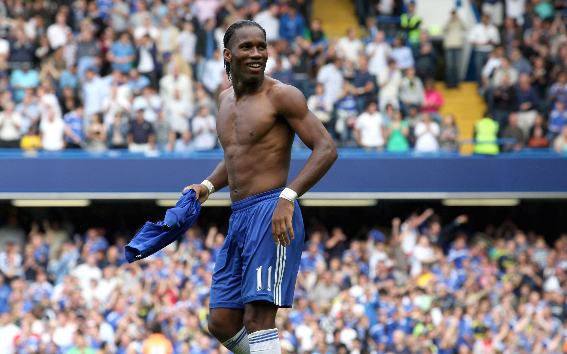 绿茵外交与钢铁意志，当贝蒂斯的春风拂过东方，萨内的刀刃于欧冠出鞘